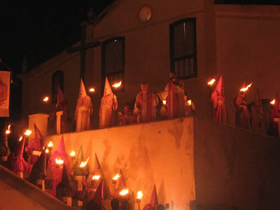 Город Гояс Вельо, впечатляющее фаельное шествие 